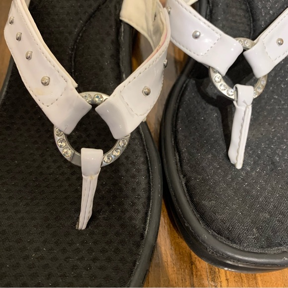 Skechers Memory Foam Sandals - Picture 3 of 5